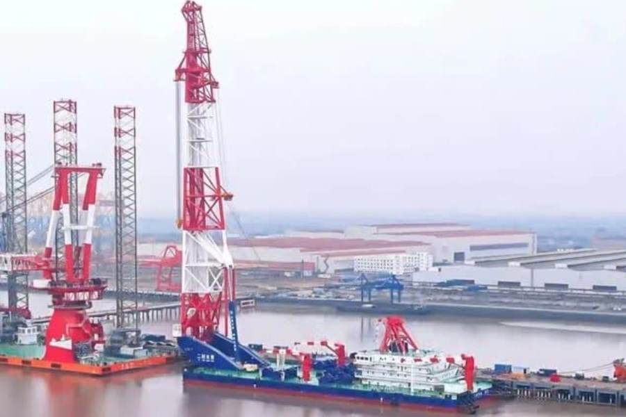 ساخت یک غول با قطعات محلی /  کشتی جالب چینی برای نصب در دریا و ساخت پل