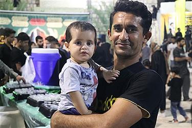 تصویر حضور مردم لامرد در پیاده‌روی جاماندگان اربعین به روایت تصویر